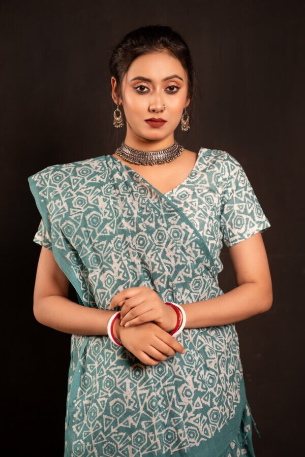 ন্যাচারাল ডাই কটন শাড়ি - Image 2