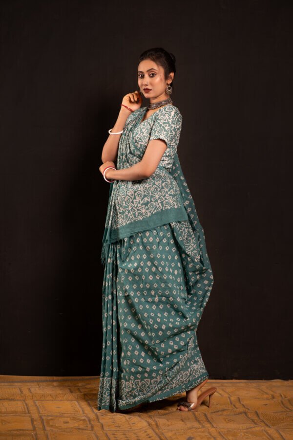 ন্যাচারাল ডাই কটন শাড়ি - Image 5